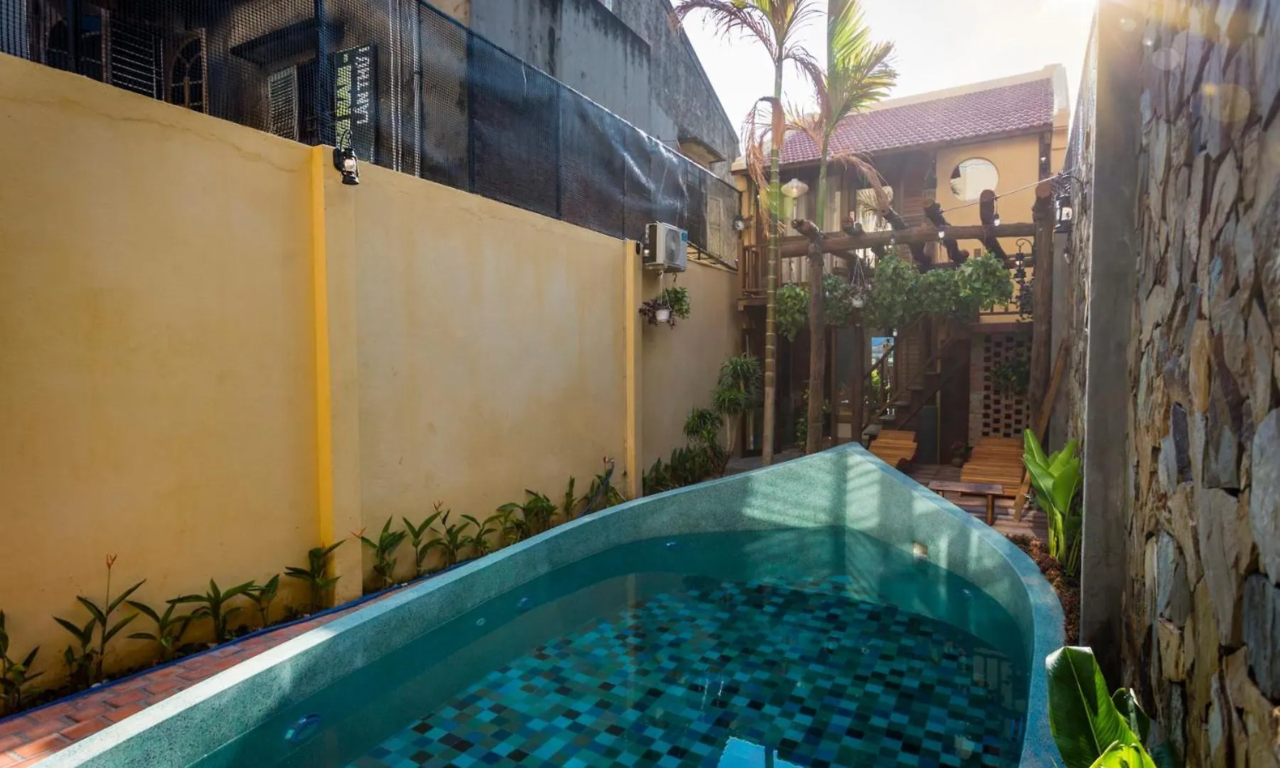 Hotel Hoi An Hidden Boat