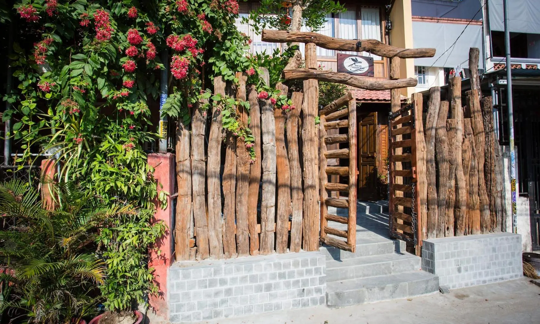 Hotel Hoi An Hidden Boat